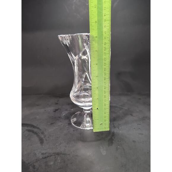 Floral Pattern Vintage Cut Crystal Footed Vase, Etched Decor,‎ Low Stem Vase - Picture 9 of 10